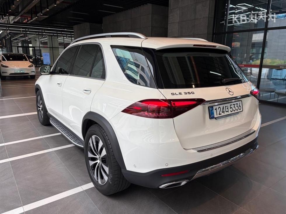 Mercedes-Benz GLE — miniaturë 4