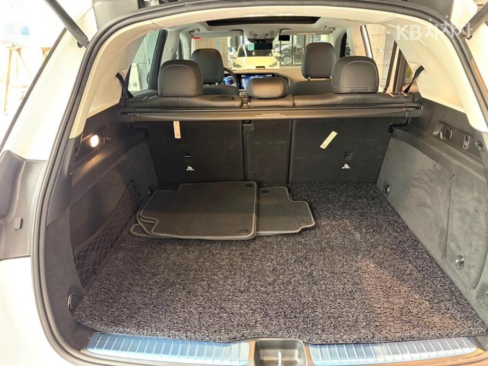Mercedes-Benz GLE — miniaturë 13