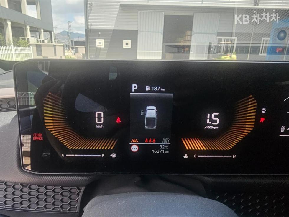 Kia Tasman — miniaturë 6
