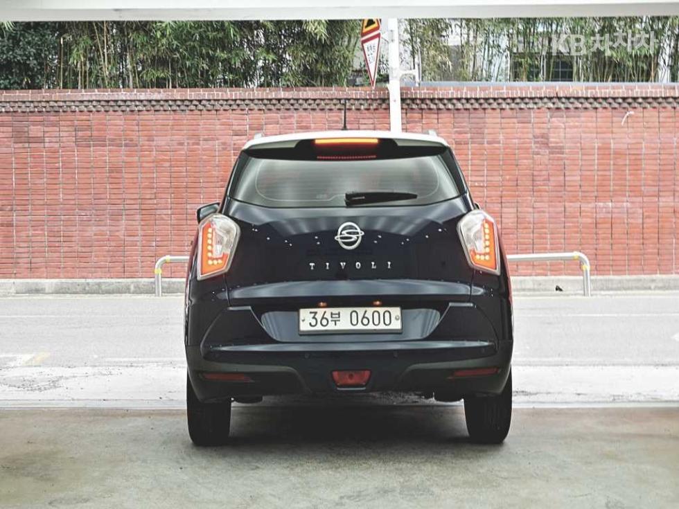 SsangYong Tivoli — miniaturë 4