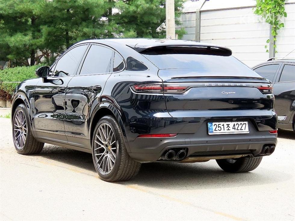 Porsche Cayenne — miniaturë 3