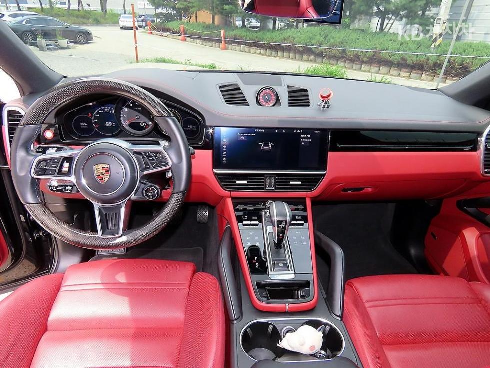 Porsche Cayenne — miniaturë 7