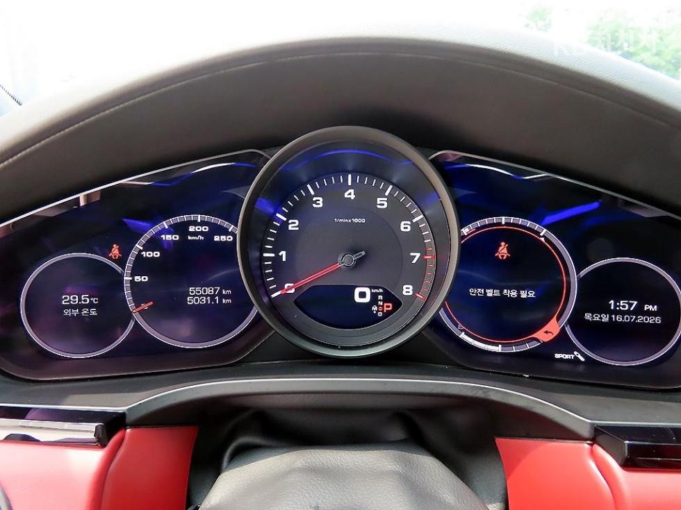 Porsche Cayenne — miniaturë 9
