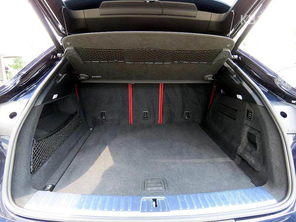 Porsche Cayenne — miniaturë 16