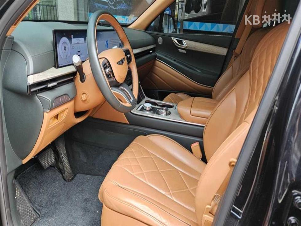2024 Genesis GV80 photo