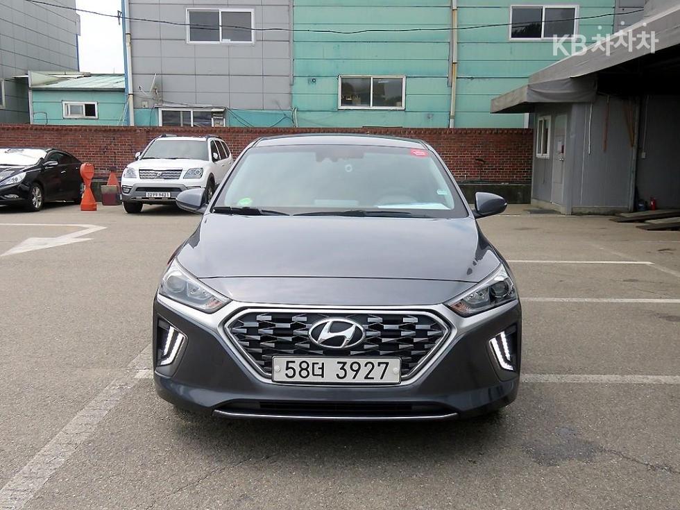 Hyundai Ioniq
