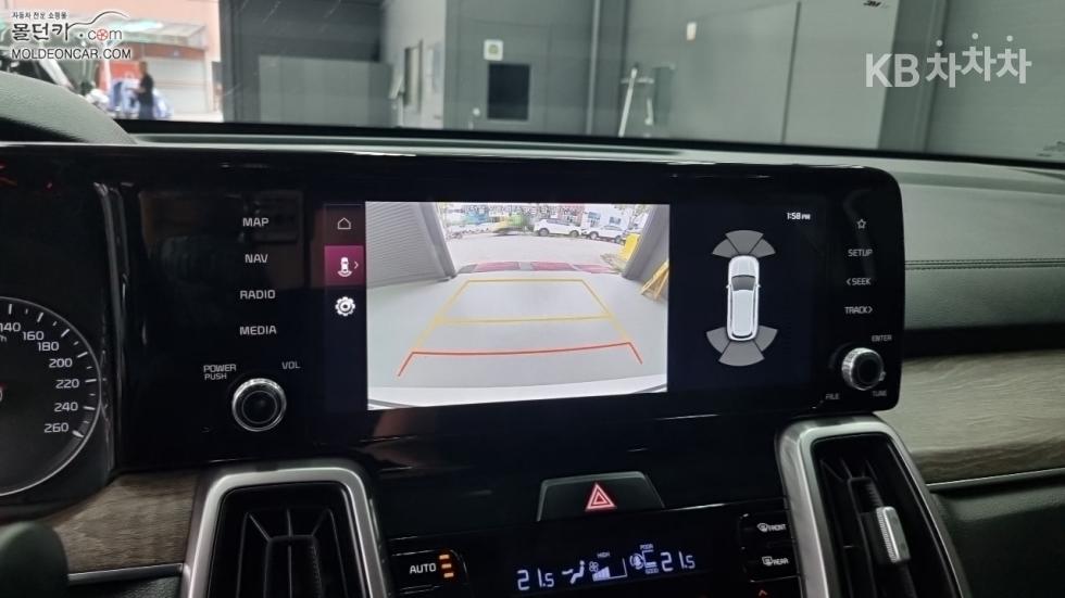 Kia Sorento — miniaturë 13