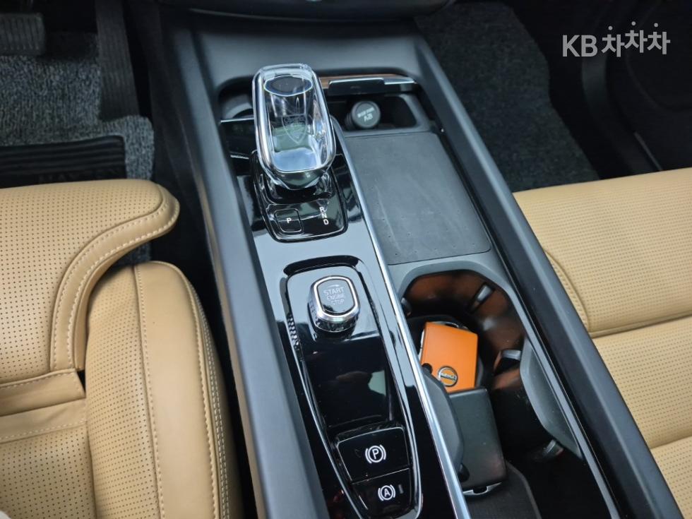 Volvo XC60 — miniaturë 8