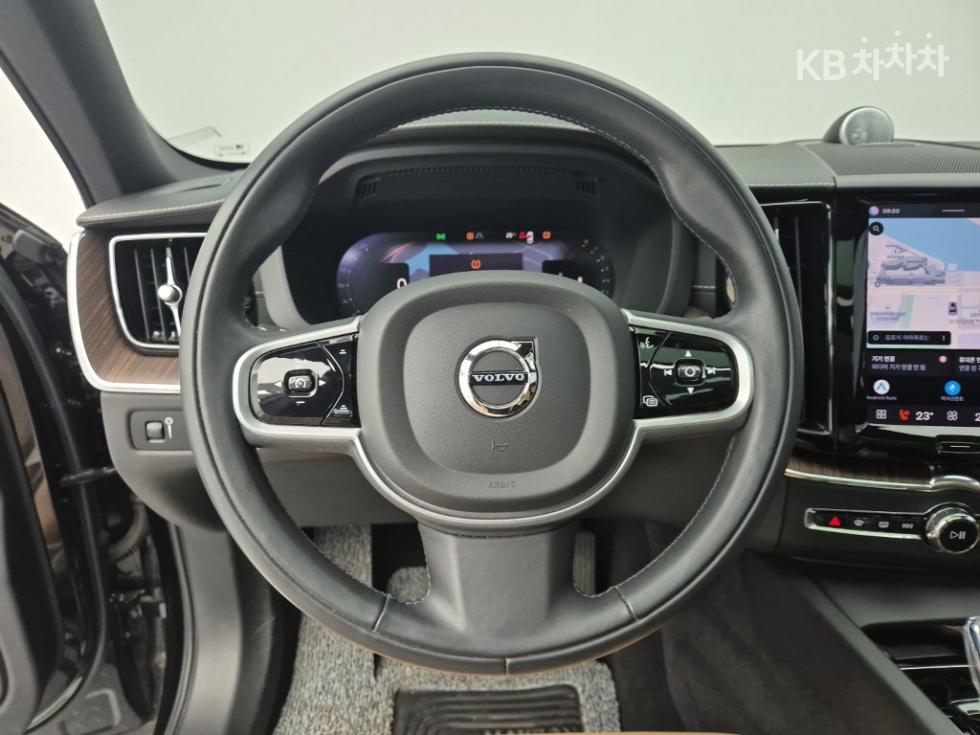 Volvo XC60 — miniaturë 9