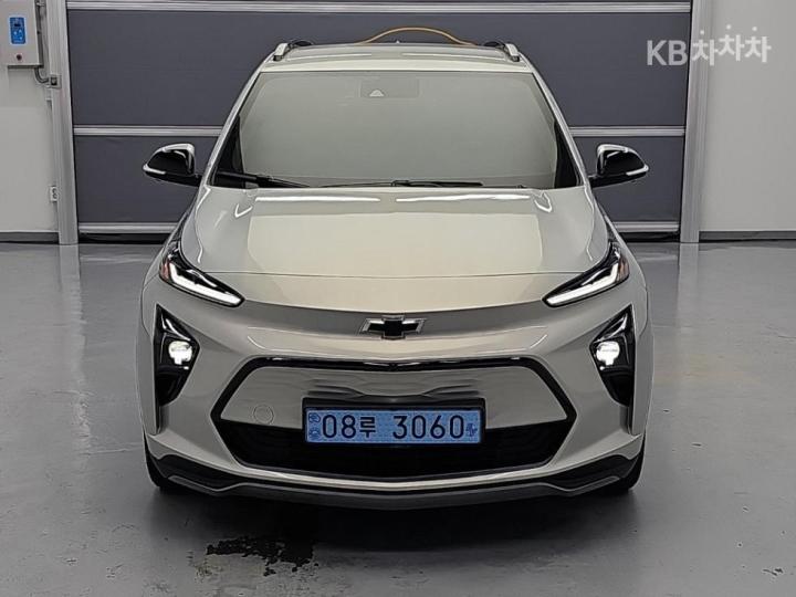 Chevrolet Bolt Euv 2023 photo 2
