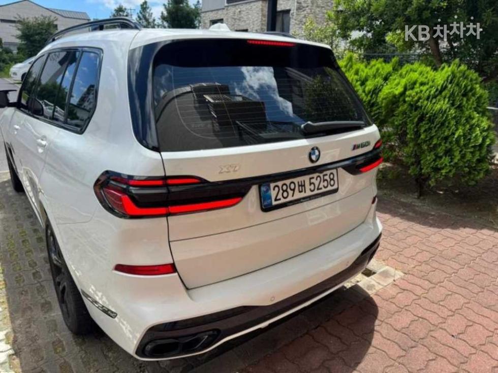 BMW X7 — miniaturë 3