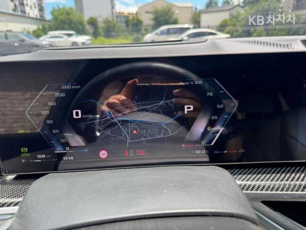 BMW X7 — miniaturë 6