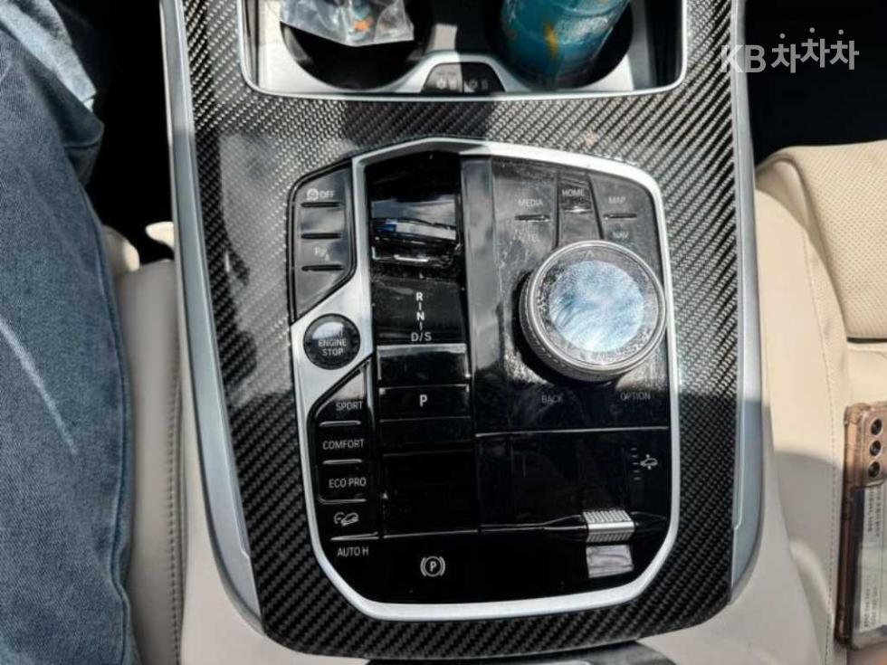 BMW X7 — miniaturë 10