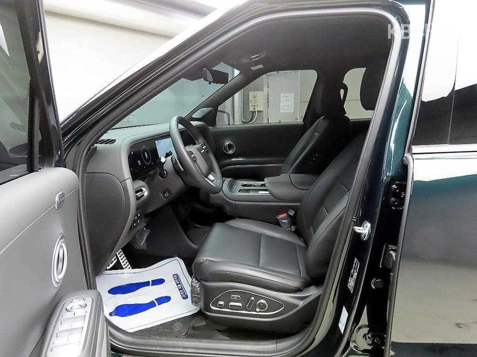 2025 Hyundai Used Car photo