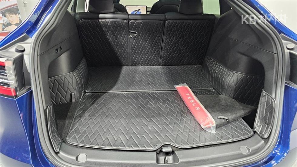Tesla Model Y — miniaturë 19