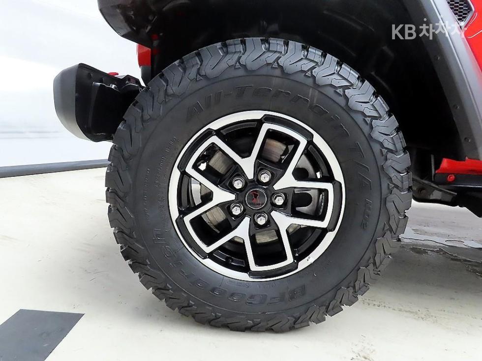 2025 Jeep (JL) photo