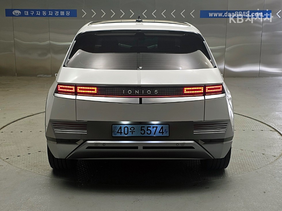 Hyundai IONIQ 5 — miniaturë 3