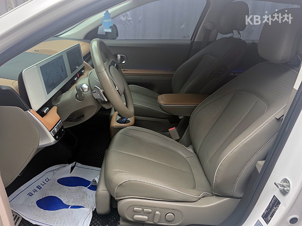 Hyundai IONIQ 5 — miniaturë 5