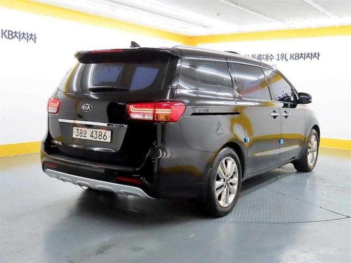 Kia Carnival — miniaturë 2