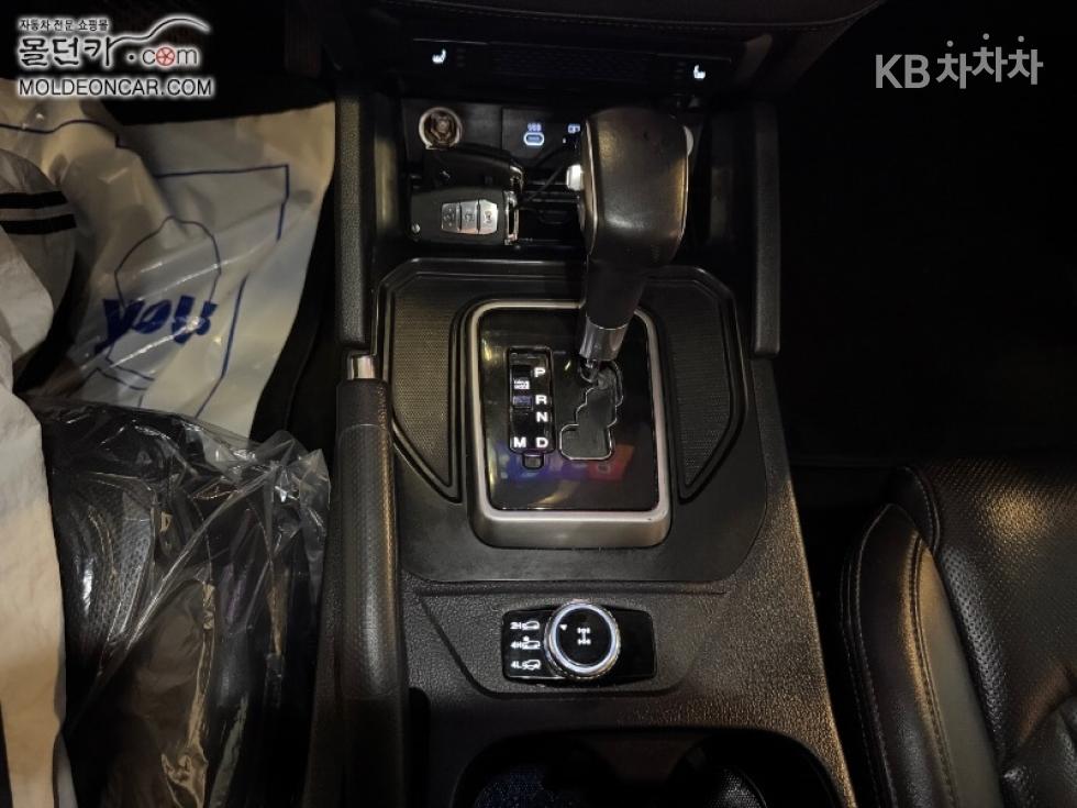SsangYong Rexton — miniaturë 11