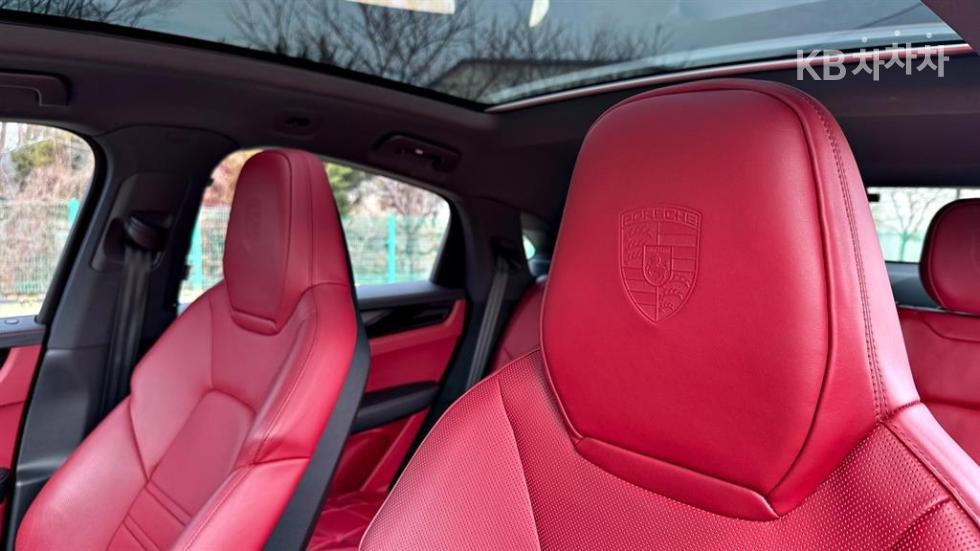 Porsche Cayenne — miniaturë 12