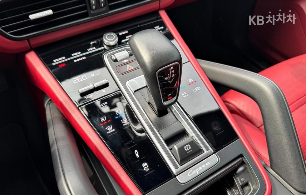 Porsche Cayenne — miniaturë 15
