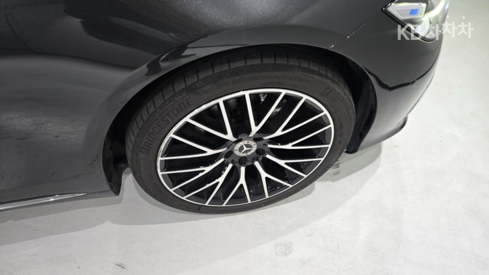 Mercedes-Benz S-klasse — miniaturë 16