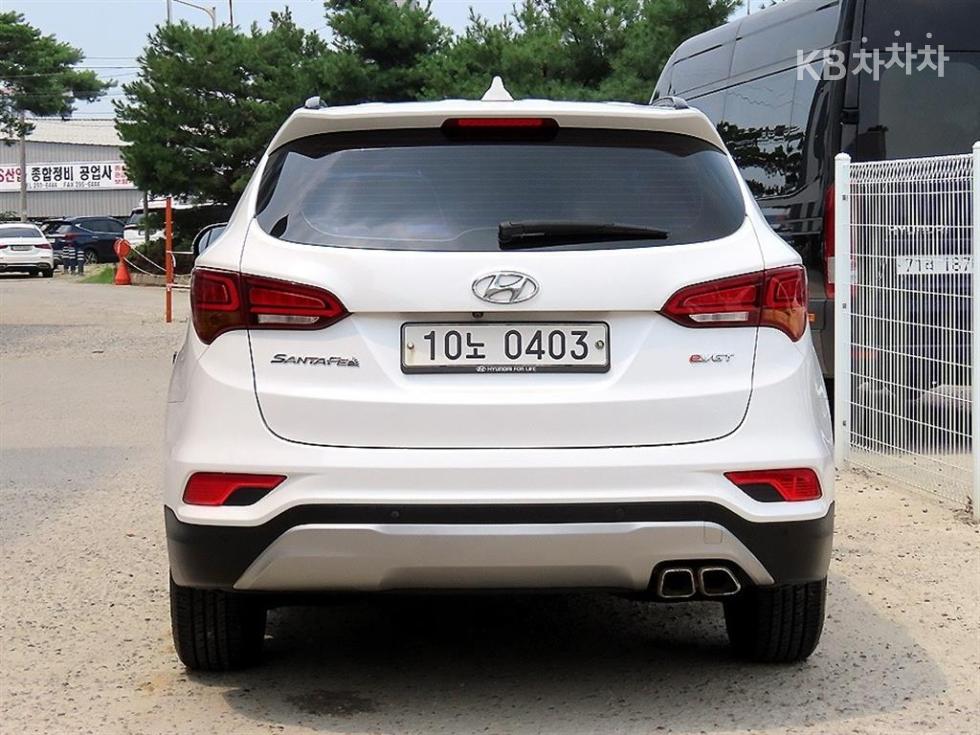 Hyundai Santa Fe — miniaturë 4