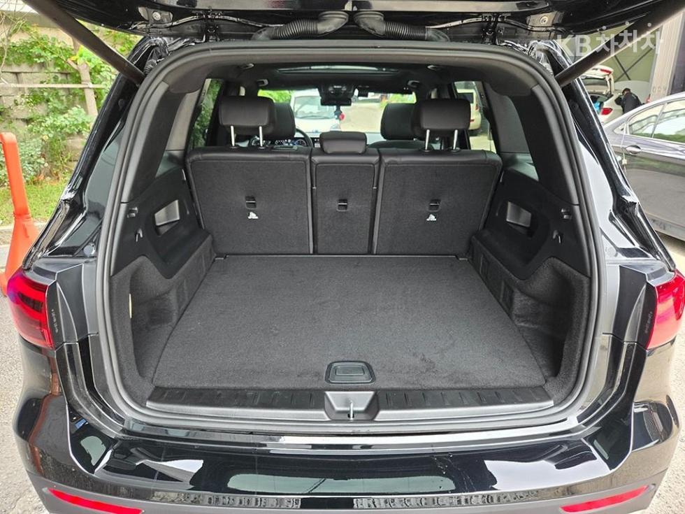 Mercedes-Benz GLB — miniaturë 17