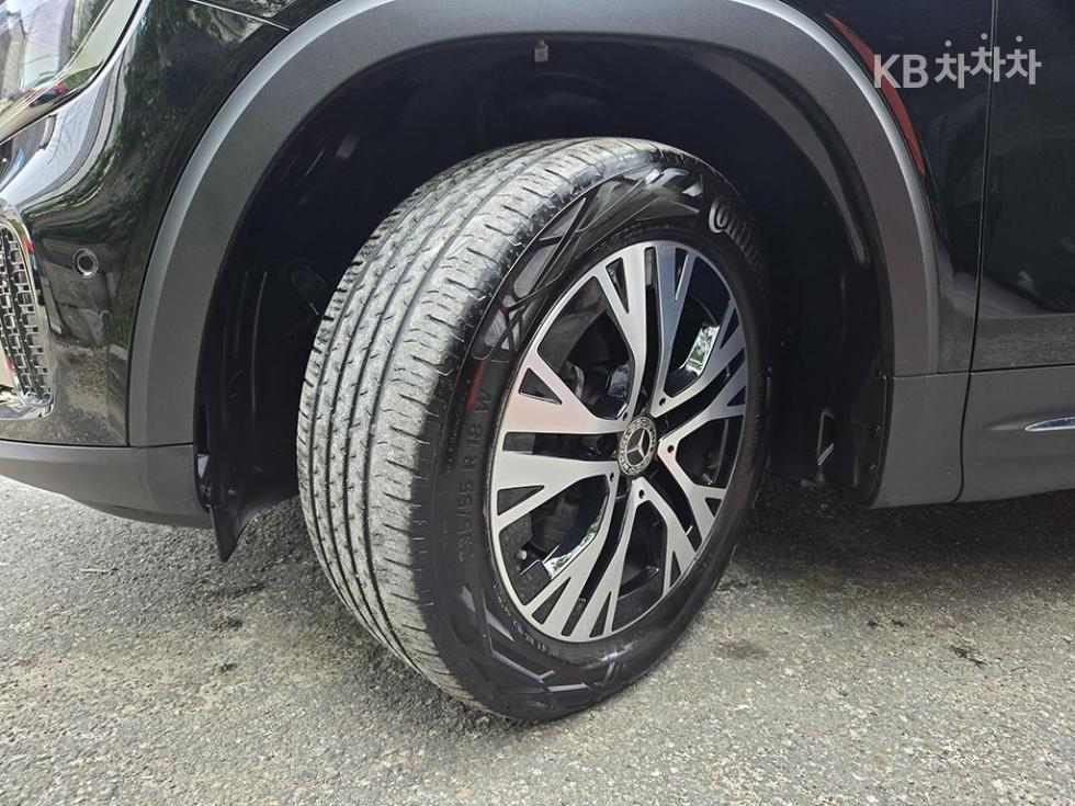 Mercedes-Benz GLB — miniaturë 20