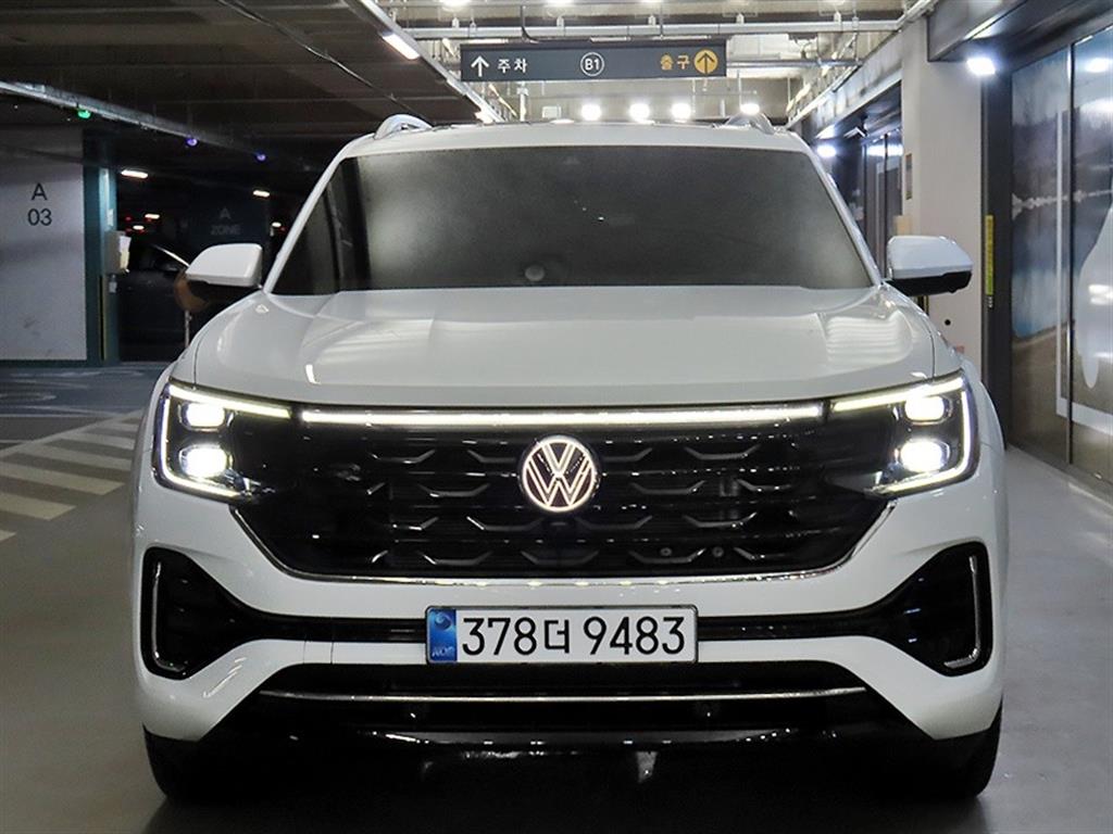 2025 Volkswagen Used Car photo
