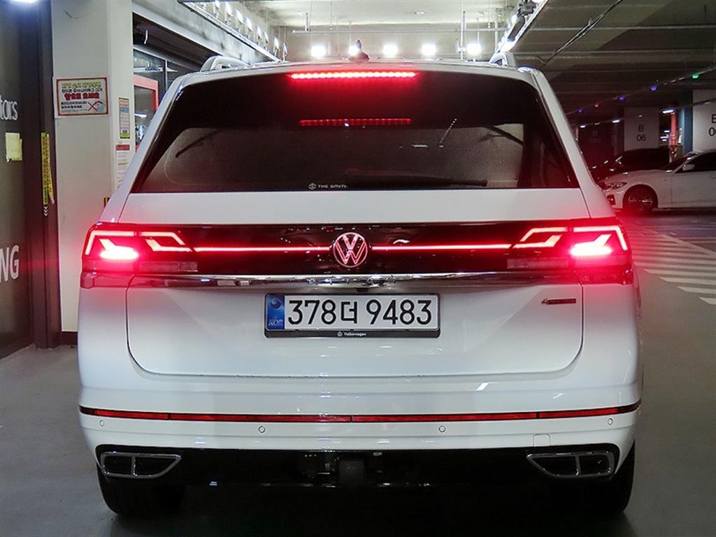 2025 Volkswagen Used Car photo