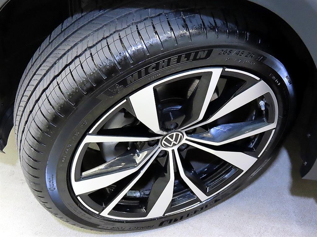2025 Volkswagen Used Car photo