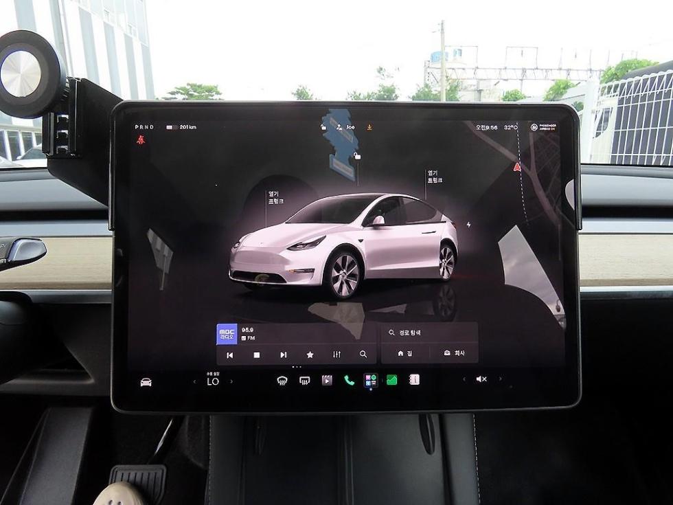 Tesla Model Y — miniaturë 10