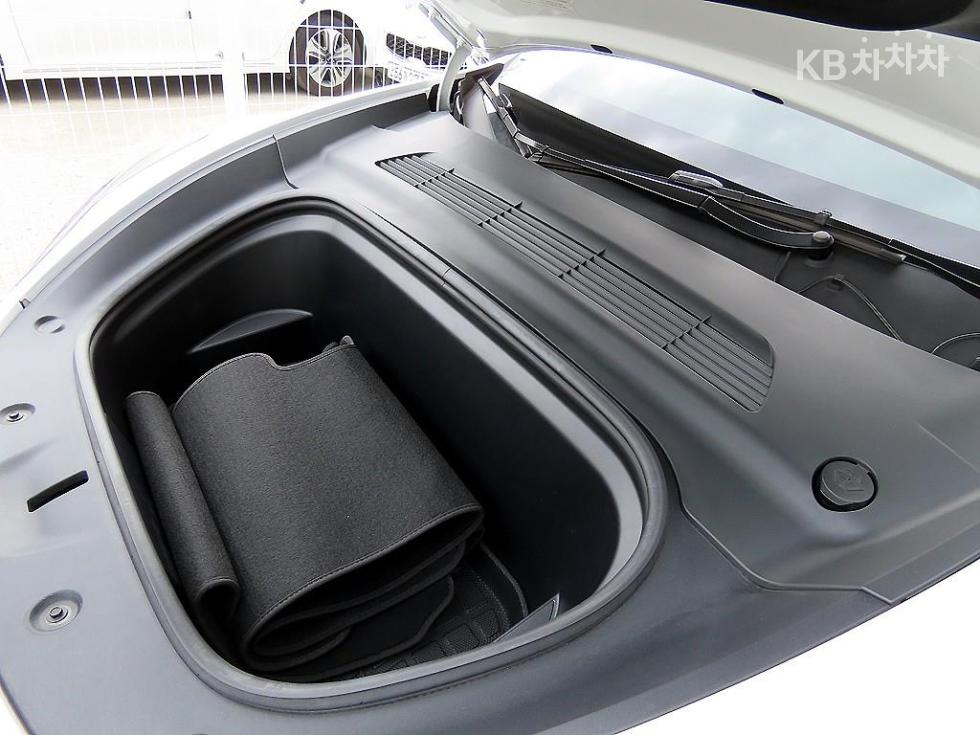 Tesla Model Y — miniaturë 19
