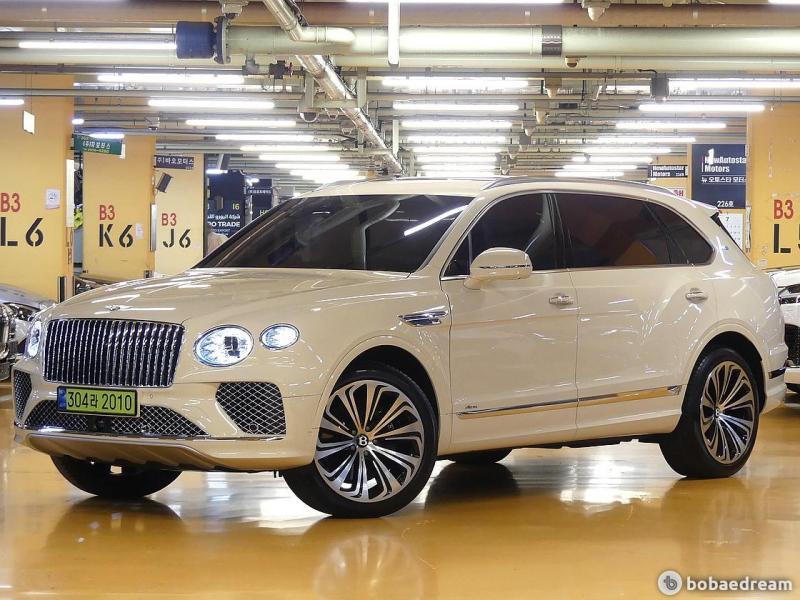2024 Bentley Used Car photo