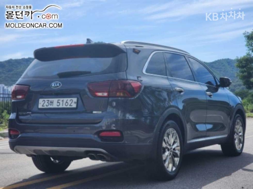 Kia Sorento — miniaturë 4