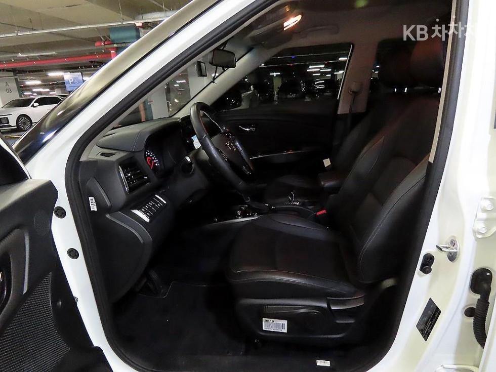 SsangYong Tivoli — miniaturë 6