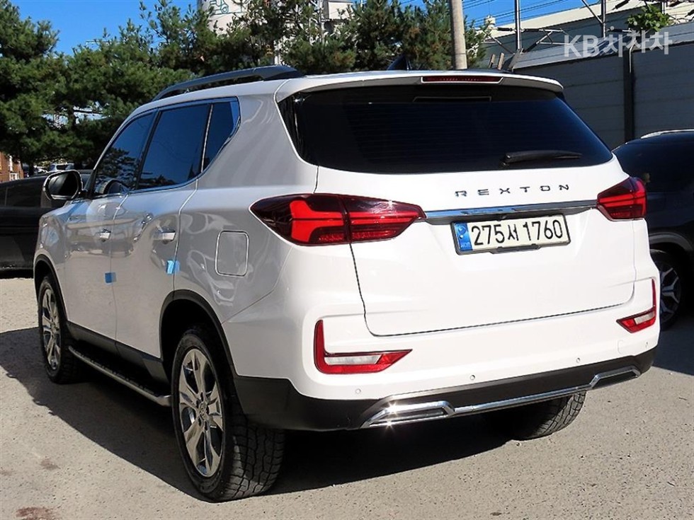 SsangYong Rexton — miniaturë 3