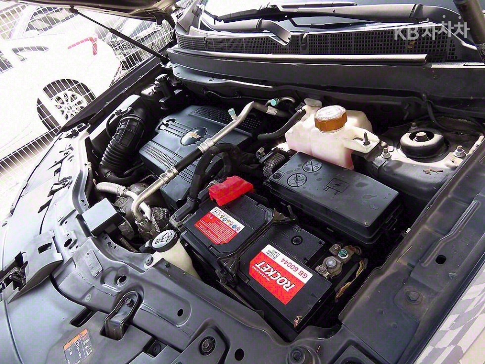 Chevrolet Captiva — miniaturë 16
