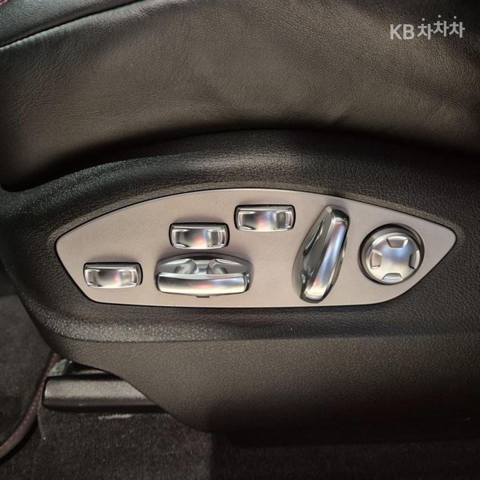 Porsche Macan — miniaturë 16