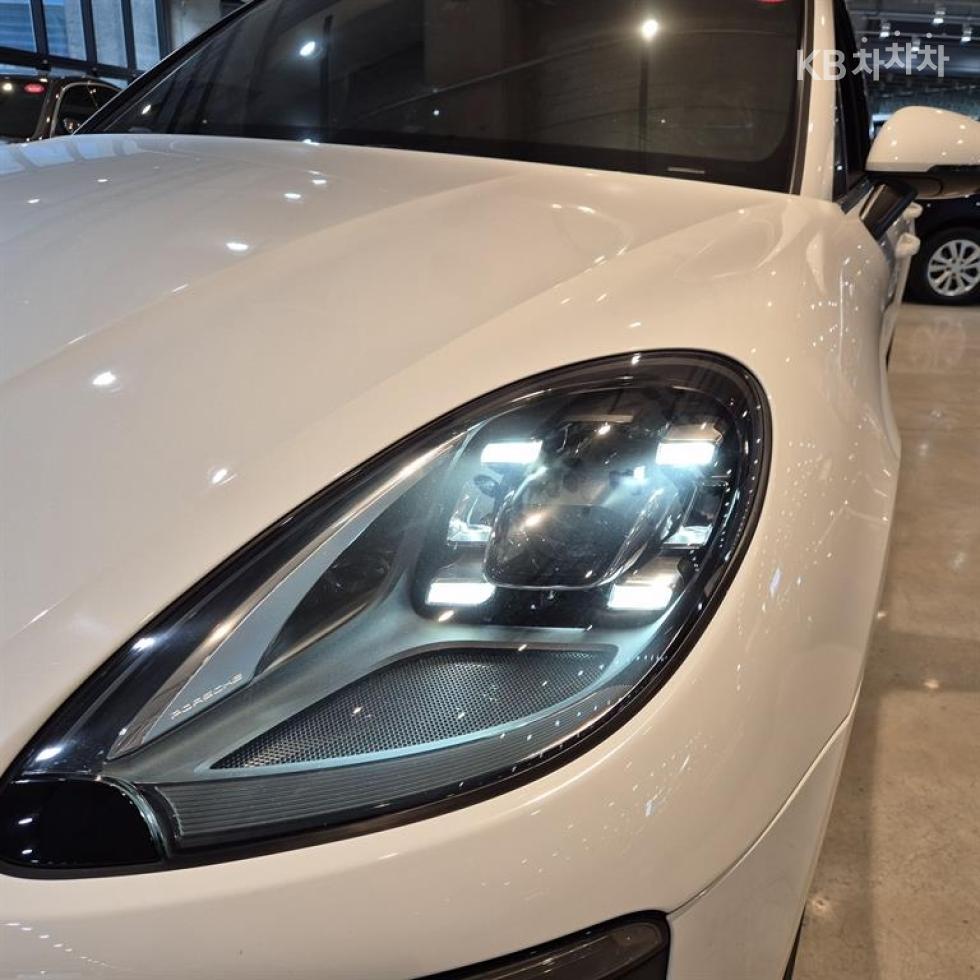 Porsche Macan — miniaturë 18
