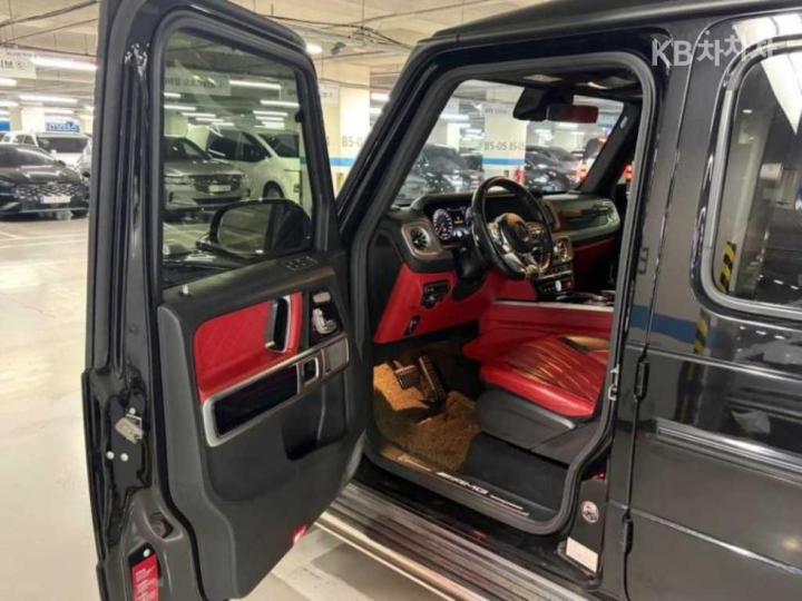 Mercedes G Class G G63 AMG (W463b) basic model