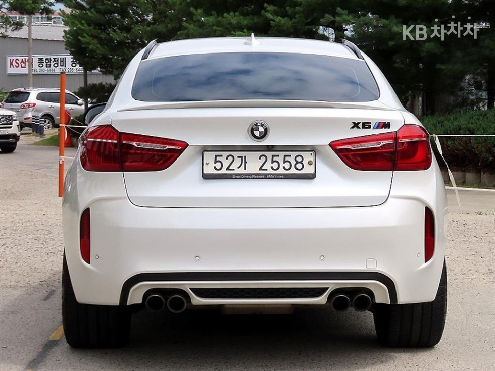 BMW 1M — miniaturë 4