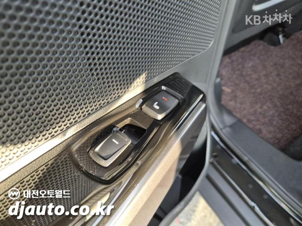 SsangYong Tivoli — miniaturë 15