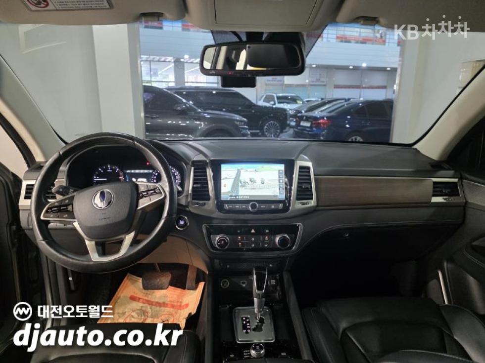 SsangYong Rexton — miniaturë 5