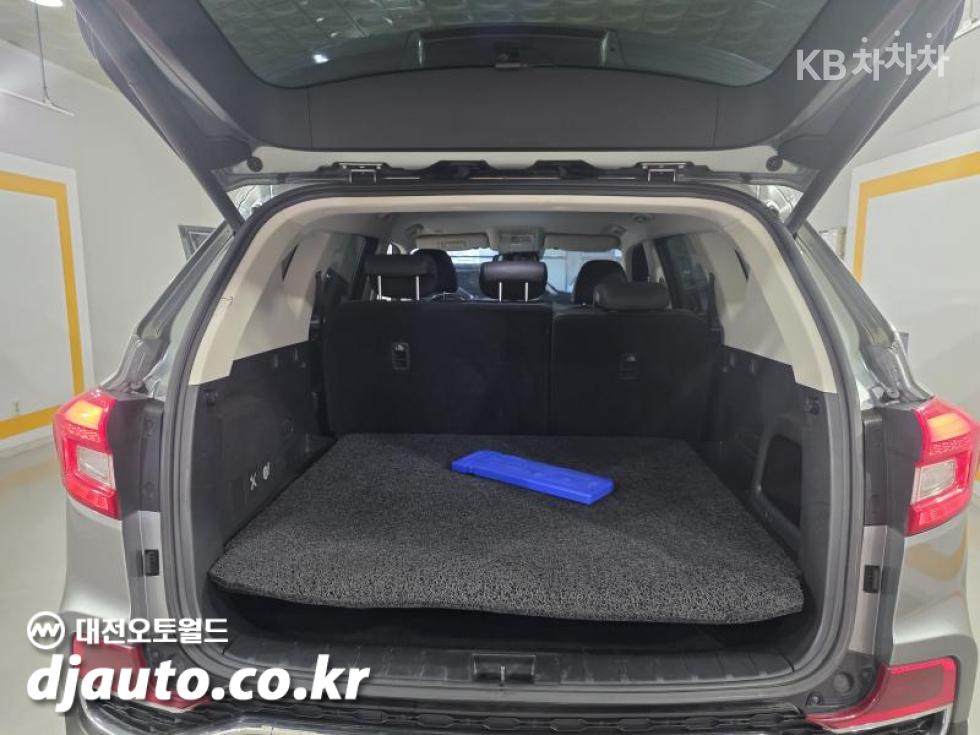 SsangYong Rexton — miniaturë 15