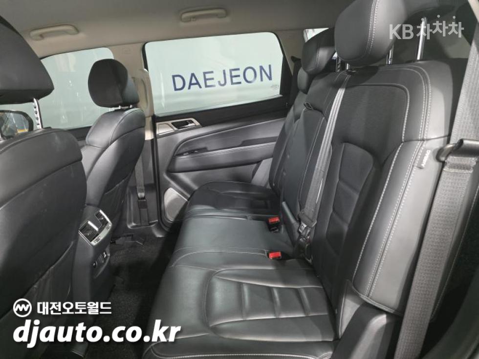 SsangYong Rexton — miniaturë 18