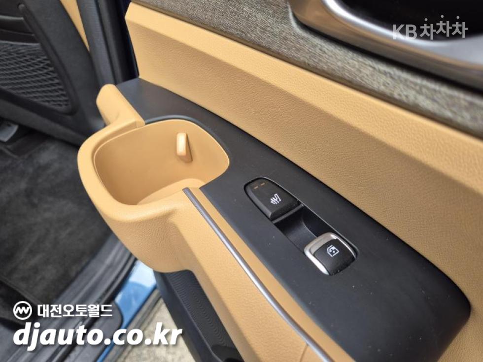 Kia Sorento — miniaturë 11
