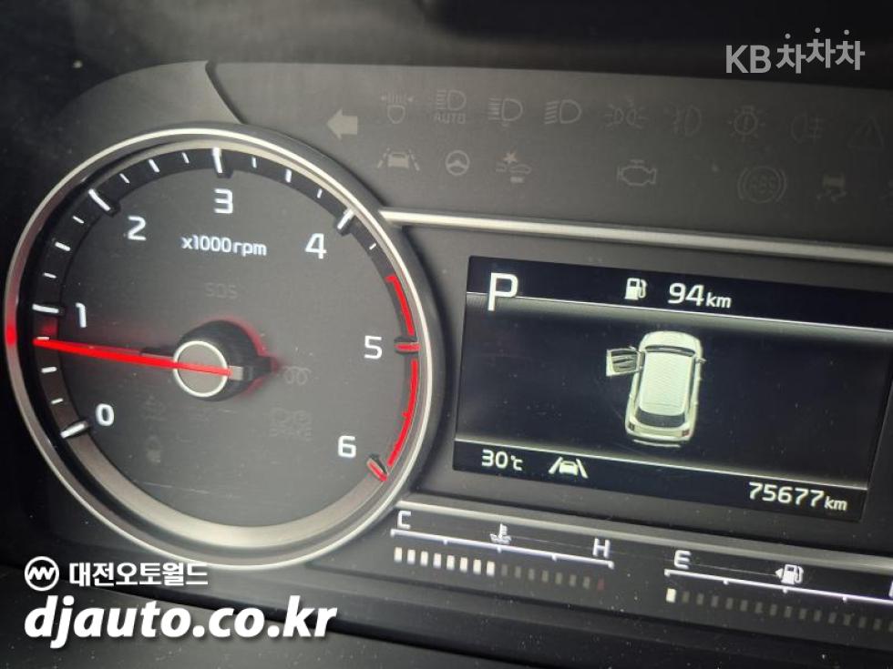 Kia Sorento — miniaturë 17